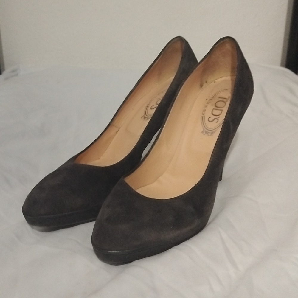 TODS Grey suede pumps. Sz 38.5